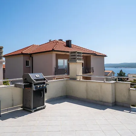 Appartamento Dita-5 By Interhome